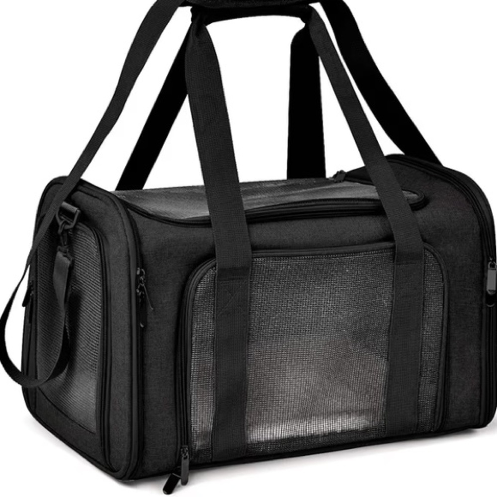 NWT Henkelion Black Pet Carrier for Cats and Dogs up to Medium Size Pets